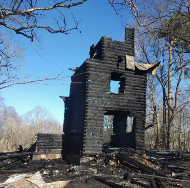 У нас свой Нотр-Дам-де-Пари: в Белоруссии сгорел католический храм
