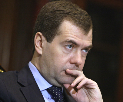 Медведев не смог посетить запланированное место из-за размытых дорог. "За Рулем" <a href=