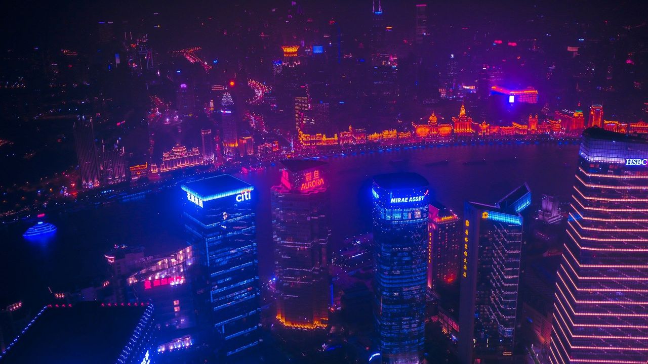 Миллионеры Шанхая переезжают в элитное жилье, игнорируя спад рынка Миллионеры Шанхая переезжают в элитное жилье, игнорируя спад рынка