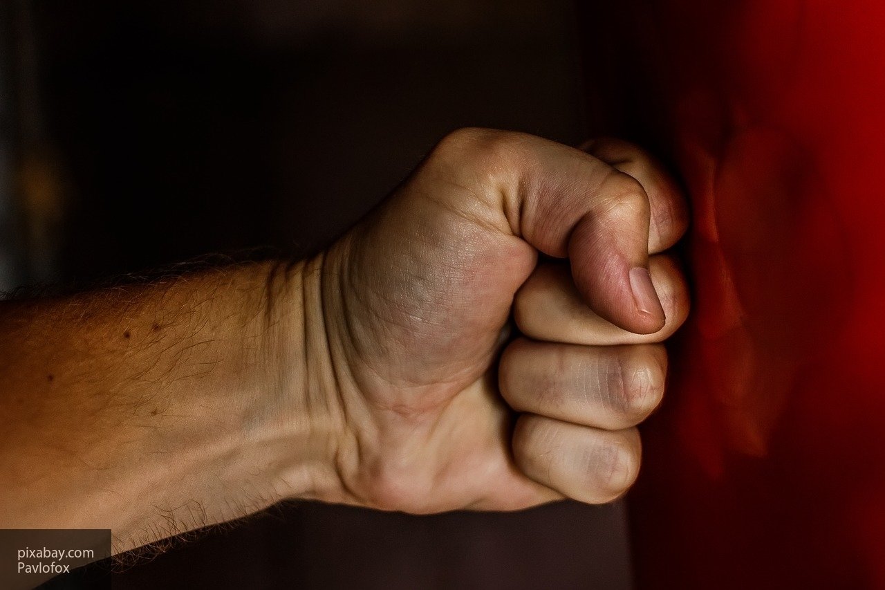 Житель Тюмени из ревности до смерти забил кулаками свою возлюбленную