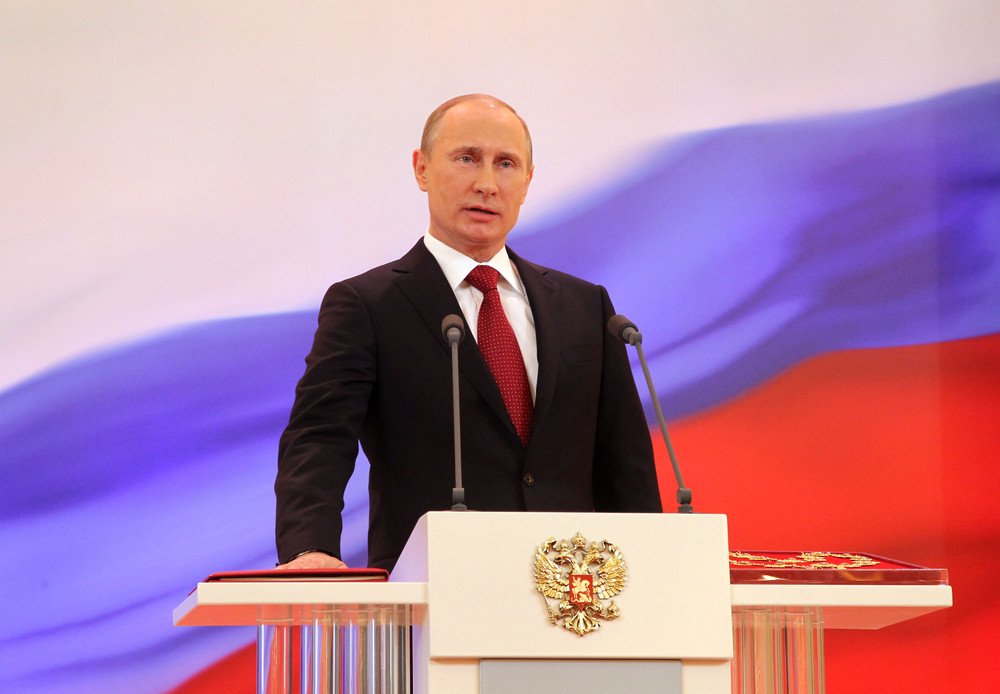 Почему китайцы понимают, что значат принятые поправки для России, а россияне нет? Я вам скажу, почему!