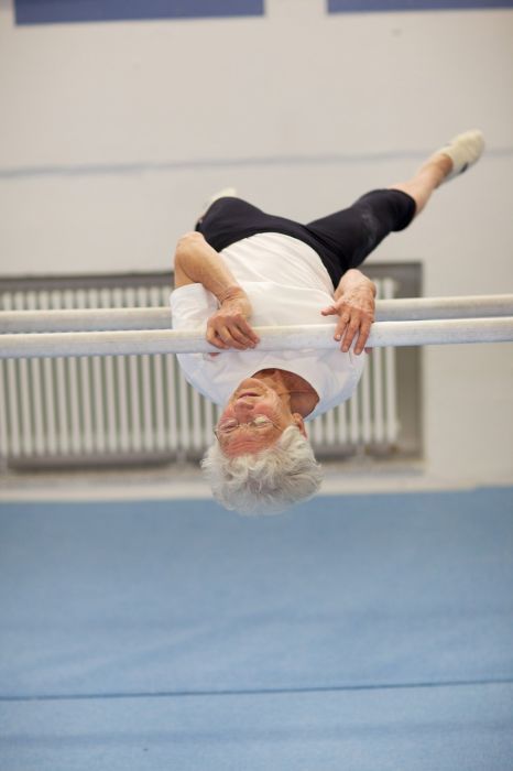 gimnastka-87letnyaya-vyglyadit-futbol-hokkey-sport gimnastka-87letnyaya-vyglyadit-futbol-hokkey-sport