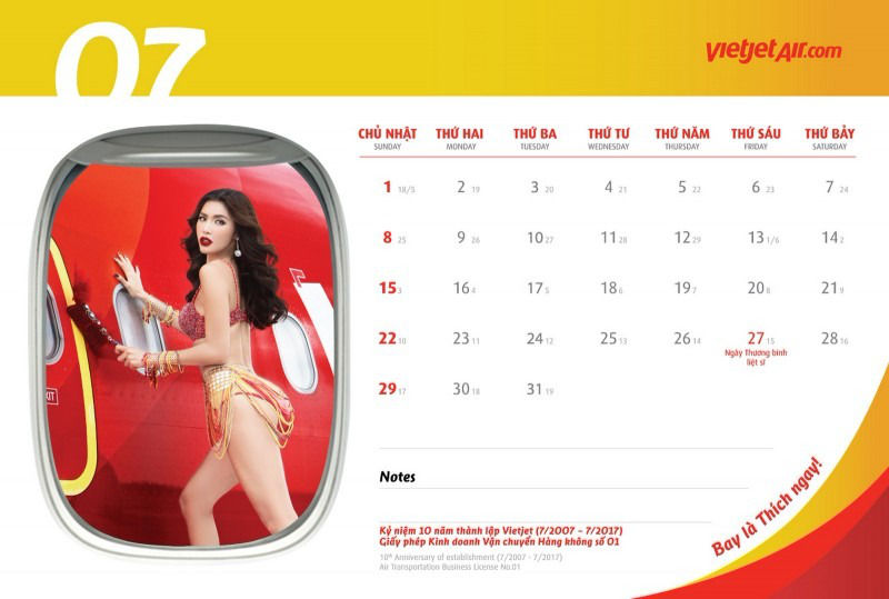 Стюардессы в бикини в календаре авиакомпании VietJet Стюардессы в бикини в календаре авиакомпании VietJet