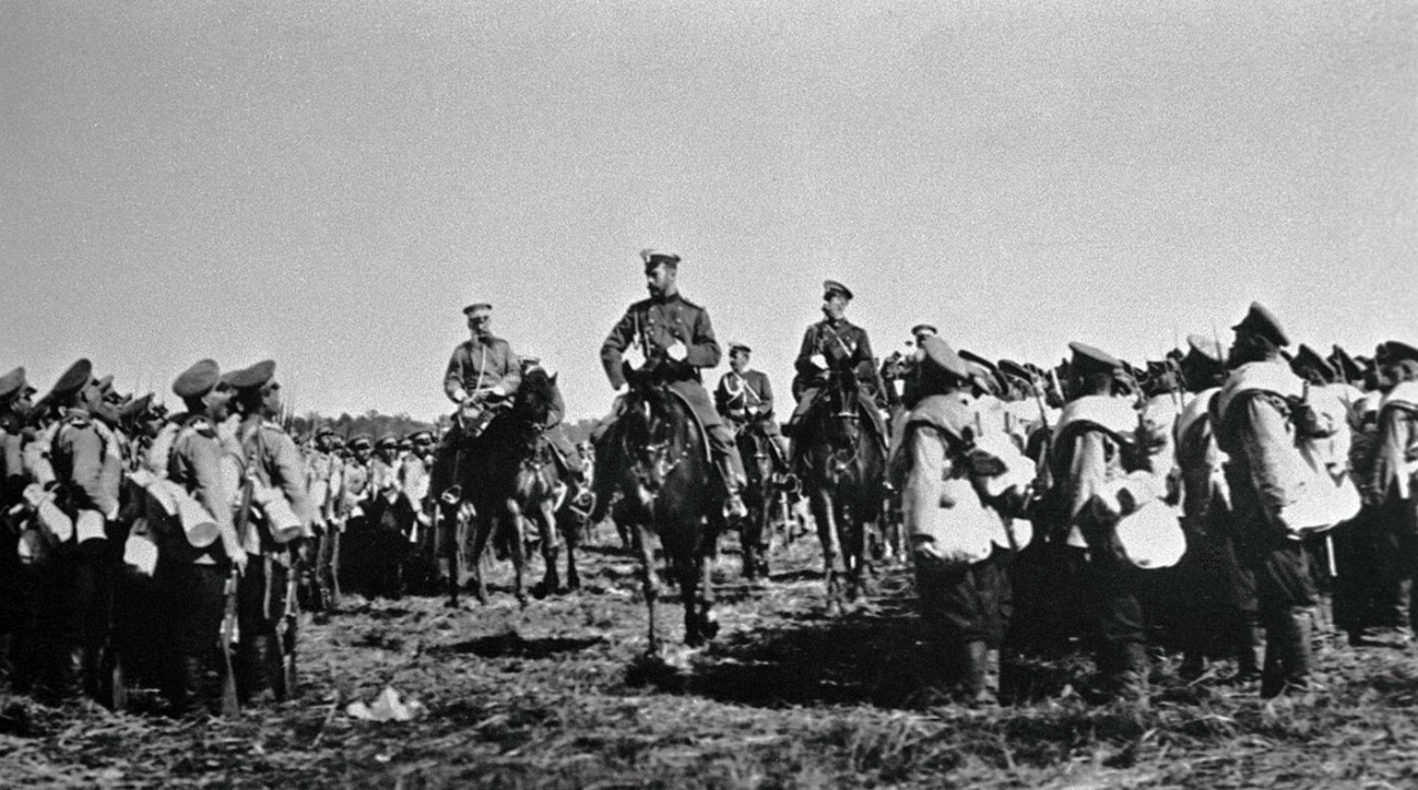 Его оскорбленное Величество. Как накануне революции 1917 года в России судили за ругательства в адрес Николая II Его оскорбленное Величество. Как накануне революции 1917 года в России судили за ругательства в адрес Николая II
