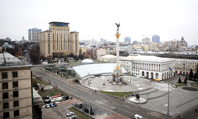 Запад сбрасывает Украину со счетов Запад сбрасывает Украину со счетов