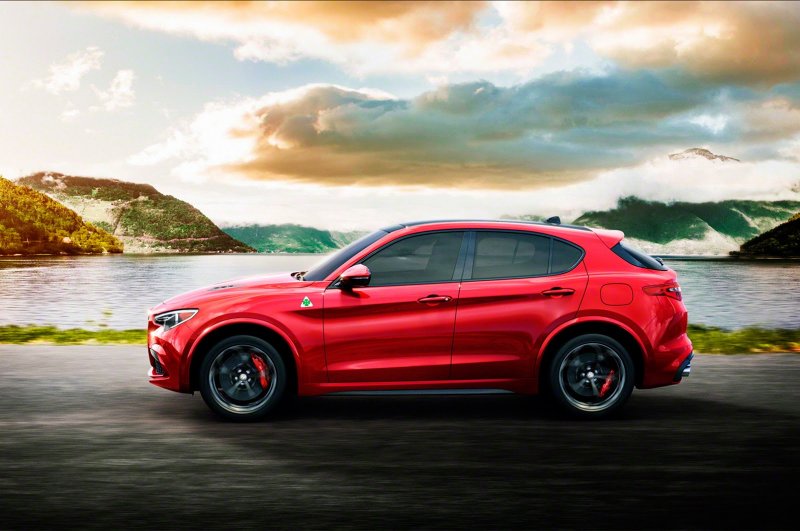 Кроссовер Alfa Romeo признан лучшим в Лос-Анджелесе Кроссовер Alfa Romeo признан лучшим в Лос-Анджелесе alfa romeo, stelvio, кроссовер