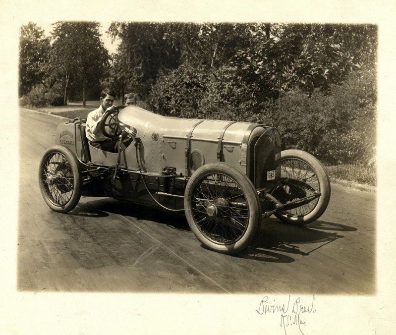 Энди Ф. Скотт и Anderson Special Race Car, Канзас-Сити, штат Миссури, 1915 Энди Ф. Скотт и Anderson Special Race Car, Канзас-Сити, штат Миссури, 1915 винтажные фото, история, олдтаймер, ретро, ретро авто, ретро фото, старина, фото