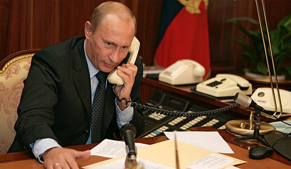 Путин срочно позвонил Трампу и сообщил важную информацию о его будущем Путин срочно позвонил Трампу и сообщил важную информацию о его будущем