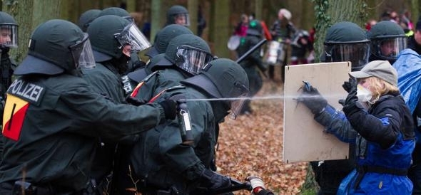Откровенная ложь и «альтернативные» факты Deutsche Welle
