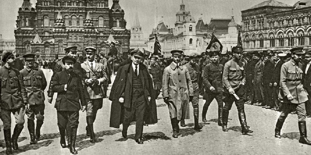 «В Москву, в Москву, в Москву!» «В Москву, в Москву, в Москву!»