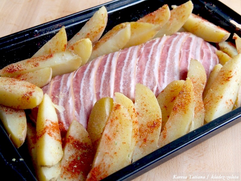 Рулет с яйцом и пряным картофелем Рулет с яйцом и пряным картофелем