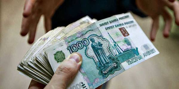 Экс-полицейский на Кубани вымогал у мужчины 190 тысяч рублей