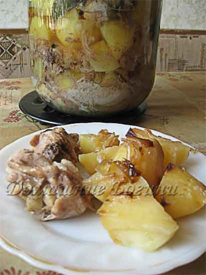 Соус — картошка с курицей в банке Соус — картошка с курицей в банке