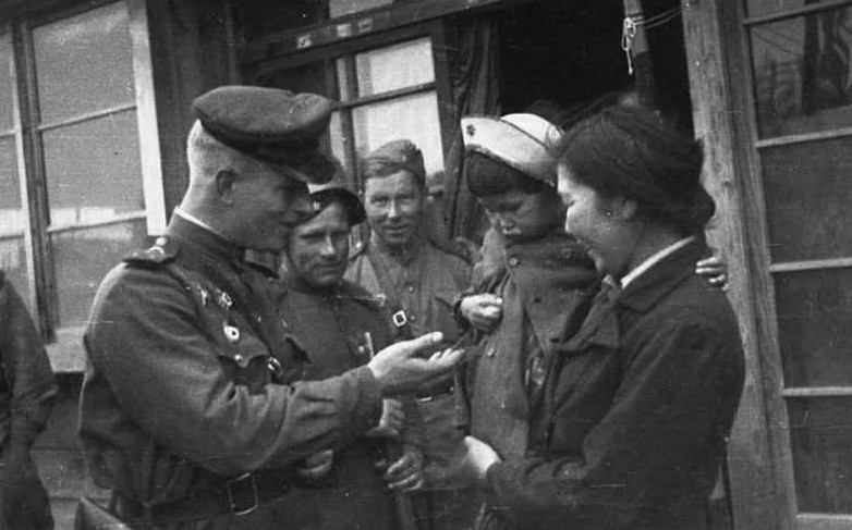 Коммунизм для японцев. Как Южный Сахалин интегрировался в советское общество Коммунизм для японцев. Как Южный Сахалин интегрировался в советское общество