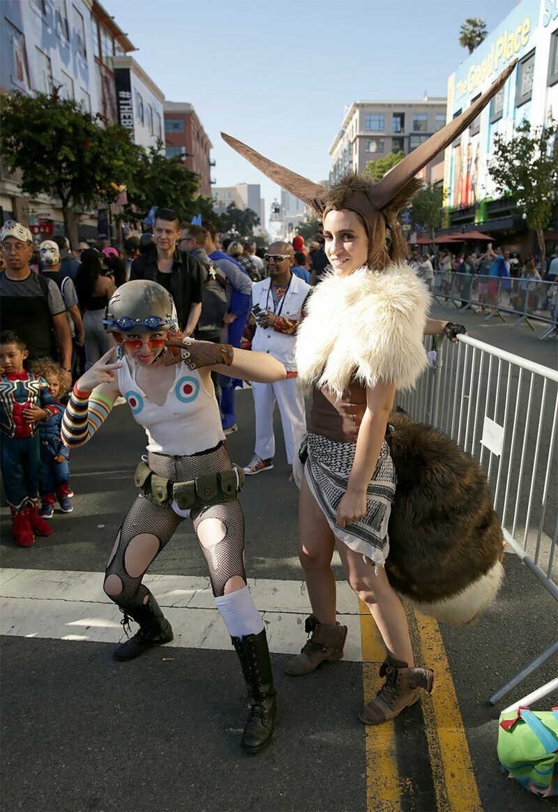 Фестиваль Comic Con International 2019 в Сан-Диего и его лучшие косплееры Фестиваль Comic Con International 2019 в Сан-Диего и его лучшие косплееры
(50 фото)