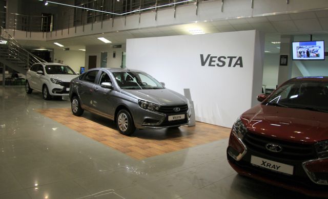Названы самые популярные в августе автомобили Lada у россиян