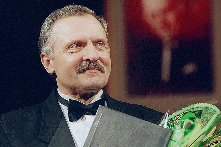Скончался Евгений Лазарев