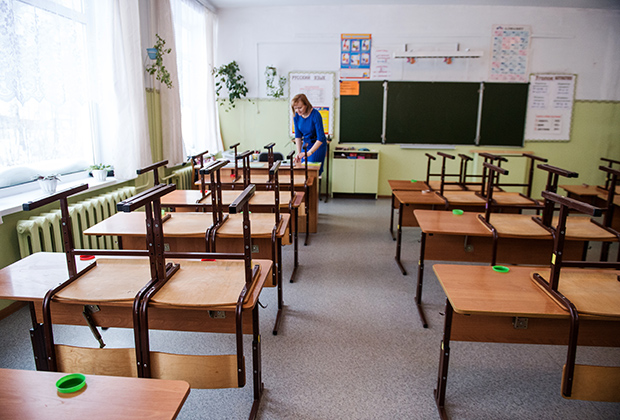 «Учитель стал его гнобить»: Почему родители начали забирать детей из государственных школ «Учитель стал его гнобить»: Почему родители начали забирать детей из государственных школ