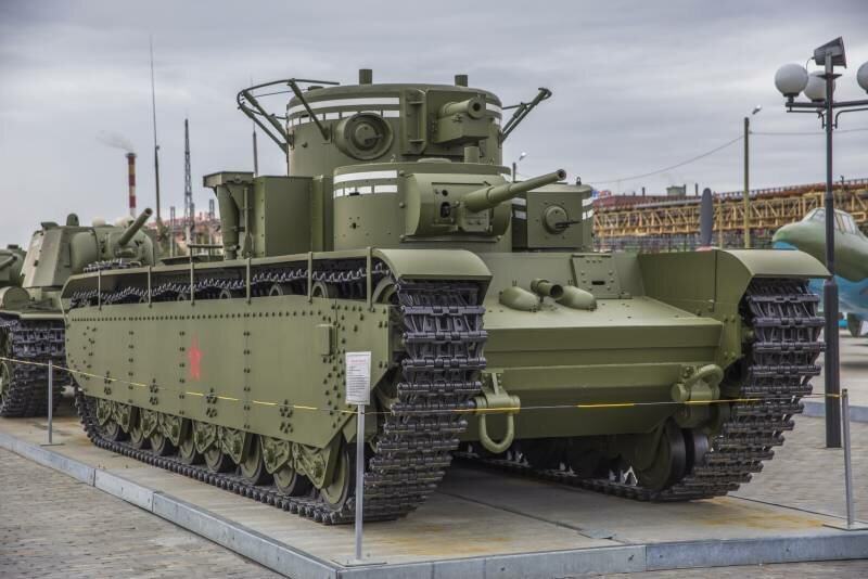 Рассказы об оружии. Танк Т-35. Самый бесполезный в мире? Рассказы об оружии. Танк Т-35. Самый бесполезный в мире? рассказы об оружии, страницы истории, танк т-35