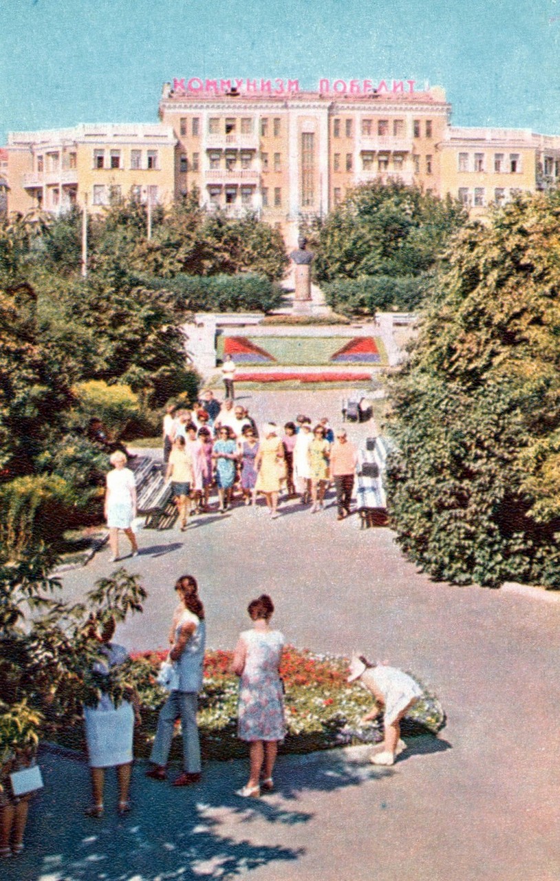 ZAVODFOTO / История городов России в фотографиях: Чебоксары в 1973 году (часть 1) ZAVODFOTO / История городов России в фотографиях: Чебоксары в 1973 году (часть 1)