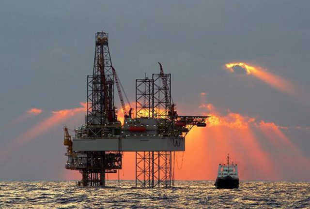 Добыча нефти на АЧГ принесла Госнефтефонду Азербайджана 121 млд долларов