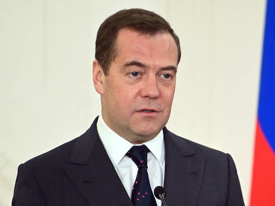Дмитрий Медведев: Медведев: у нас с экономикой всё прекрасно!