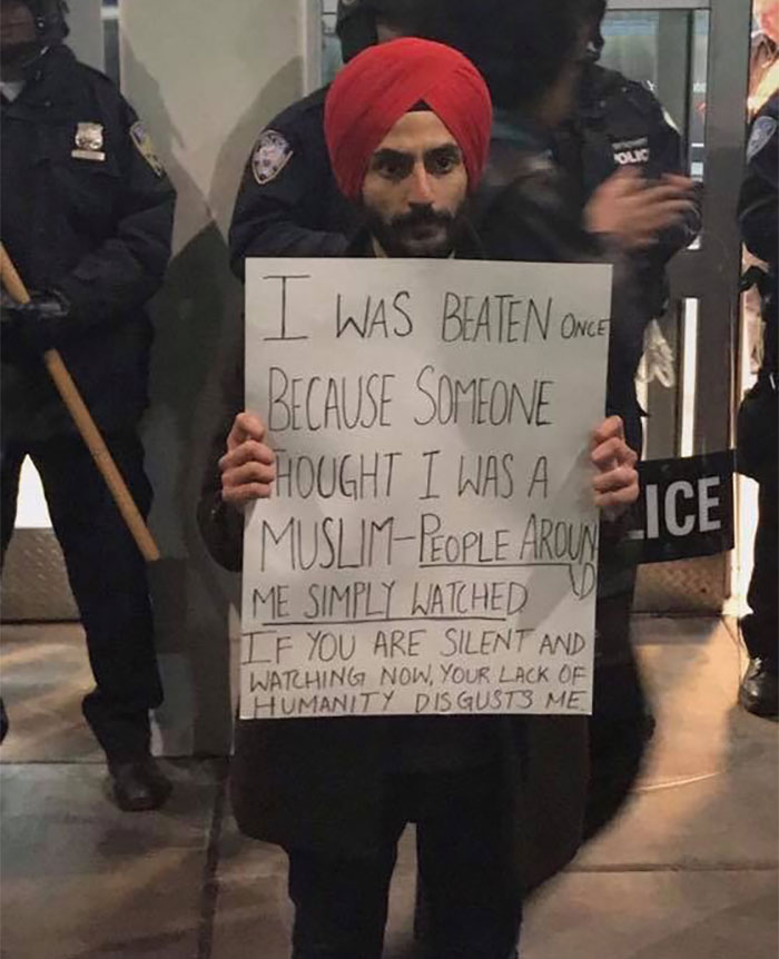 20+ Of The Best Signs From Muslim Ban Protests