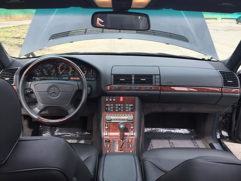 Два новых Мерседеса S-Класса W140, прямиком из 90-х Два новых Мерседеса S-Класса W140, прямиком из 90-х