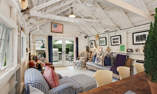 http://homedesignboard.com/wp-content/uploads/2014/05/559196470f66400f_6258-w660-h396-b0-p0-traditional-living-room.jpg