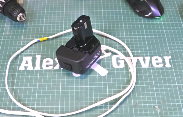 Как сделать из аккумуляторного шуруповёрта, сетевой (220V) Как сделать из аккумуляторного шуруповёрта, сетевой (220V)