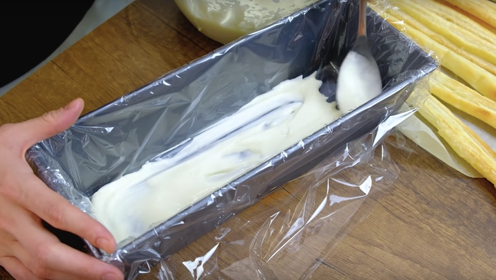 Невероятно вкусный торт из трех ингредиентов. Будет вкуснее Наполеона Невероятно вкусный торт из трех ингредиентов. Будет вкуснее Наполеона