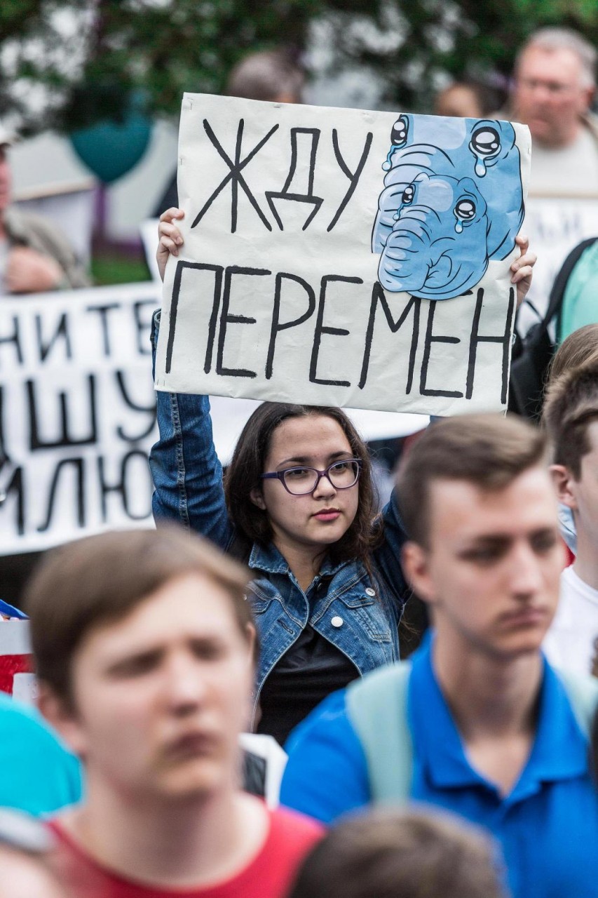 Скорая не успела к умирающей женщине в Петербурге: дороги заблокировали скачущие сторонники Навального Скорая не успела к умирающей женщине в Петербурге: дороги заблокировали скачущие сторонники Навального