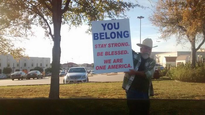 20+ Of The Best Signs From Muslim Ban Protests