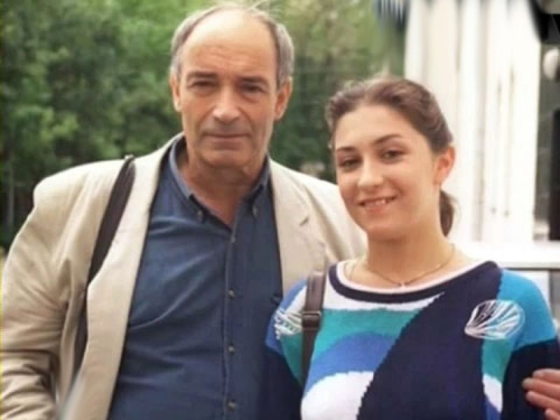 Валентин Гафт. Дочь актера Ольга Елисеева повесилась в 29 лет Валентин Гафт. Дочь актера Ольга Елисеева повесилась в 29 лет дети, самоубийство, смерть