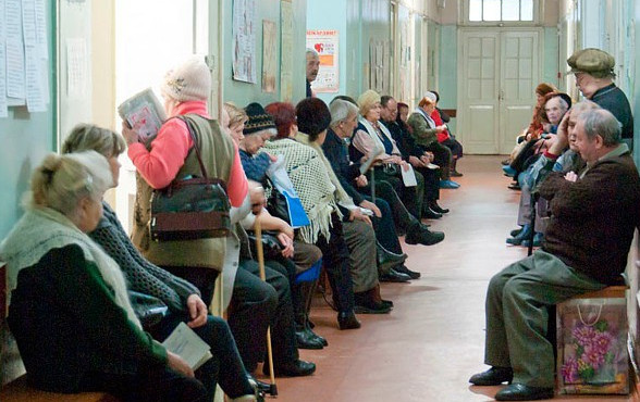 Наказание хамки! Сижу в поликлинике, жду своей очереди... Наказание хамки! Сижу в поликлинике, жду своей очереди...
