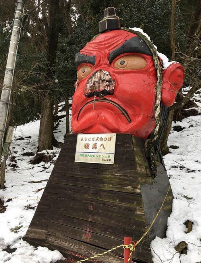 snow-broken-nose-fix-tengu-kyoto-japan-2