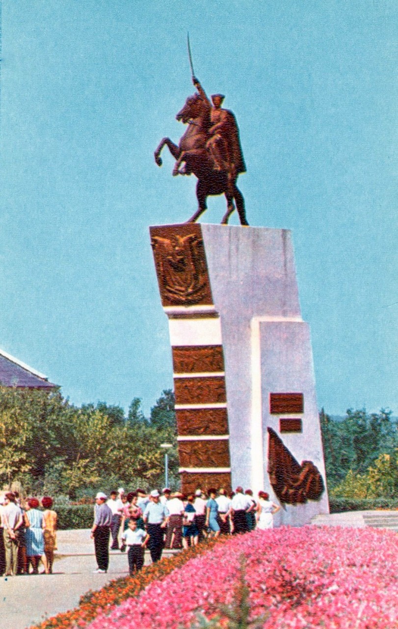 ZAVODFOTO / История городов России в фотографиях: Чебоксары в 1973 году (часть 1) ZAVODFOTO / История городов России в фотографиях: Чебоксары в 1973 году (часть 1)