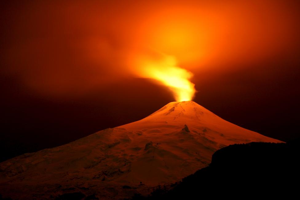 Неугомонный вулкан Вильяррика в Чили