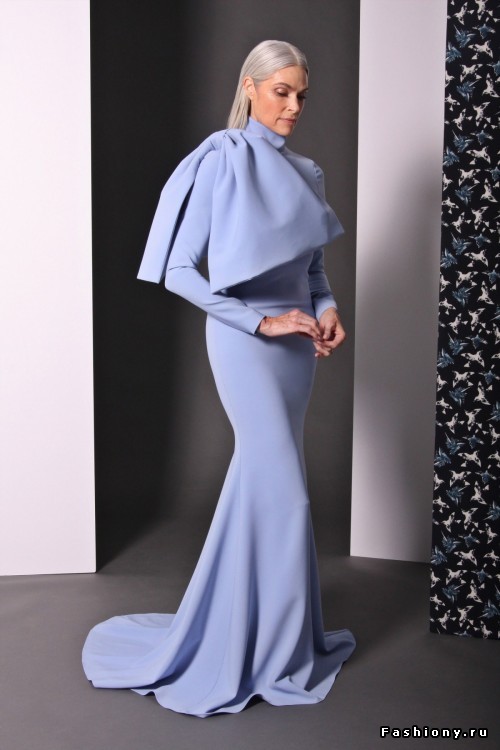 Christian Siriano pre-fall 2017 -- женственно, элегантно и без демонстративной сексуальности Christian Siriano pre-fall 2017 -- женственно, элегантно и без демонстративной сексуальности