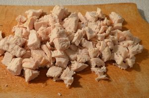 Куриное филе нарезать