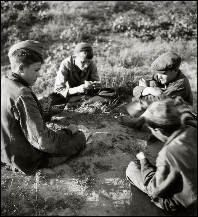 Оккупированный Киев в объективе классика ч/б фотографии Герберта Листа Оккупированный Киев в объективе классика ч/б фотографии Герберта Листа