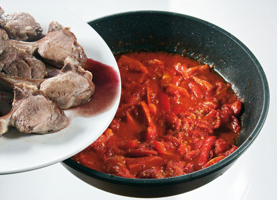 Баранья корейка в помидорах и вине от www.dunduk-culinar.ru