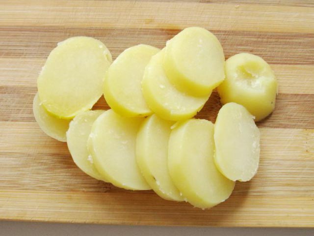 Канапе на шпажках на праздничный стол! Канапе на шпажках на праздничный стол!