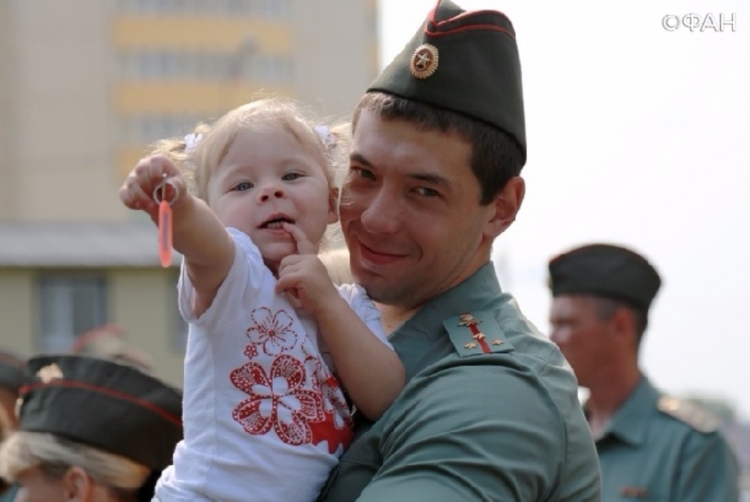 нам военная ипотека у офицеров немного выждал