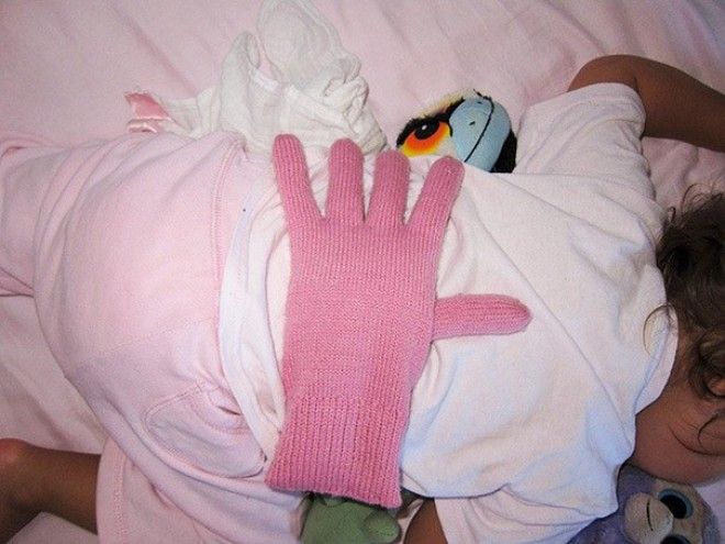 Put A Bean Filled Glove On Your Baby's Back When You Want Your Kids To Feel Loved, But You're Too Tired Put A Bean Filled Glove On Your Baby