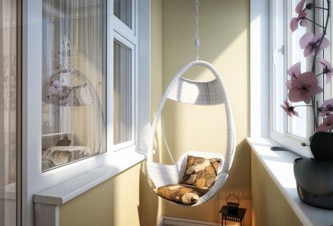 Подвесное кресло отлично смотрится в интерьере балкона. / Фото: abvmaster.ru Подвесное кресло отлично смотрится в интерьере балкона Фото abvmasterru