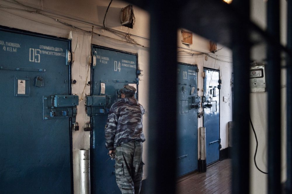 10 жутких фото из тюрьмы «Черный беркут» для серийных убийц и маньяков