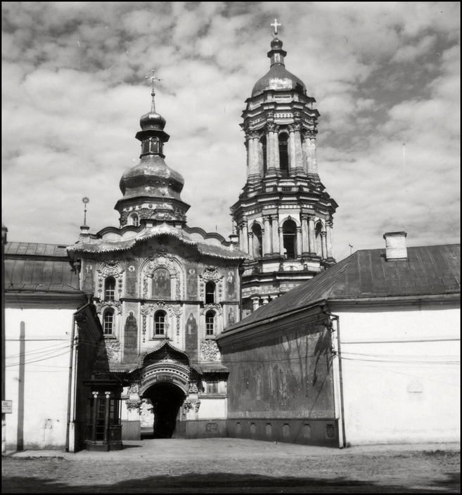 Оккупированный Киев в объективе классика ч/б фотографии Герберта Листа Оккупированный Киев в объективе классика ч/б фотографии Герберта Листа