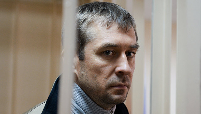 В Пресненском суде Москвы рассматривается ходатайство следствия об аресте Д. Захарченко. Архивное фото В Пресненском суде Москвы рассматривается ходатайство следствия об аресте Д. Захарченко. Архивное фото