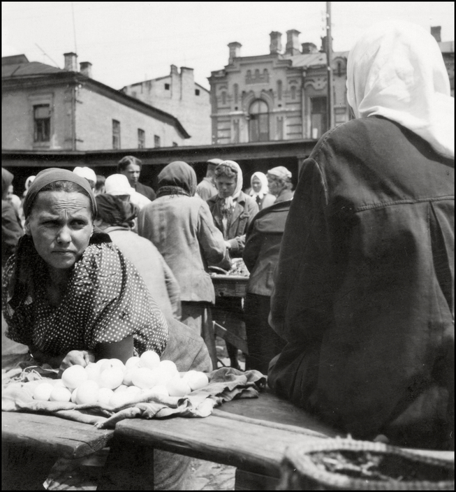 Оккупированный Киев в объективе классика ч/б фотографии Герберта Листа Оккупированный Киев в объективе классика ч/б фотографии Герберта Листа